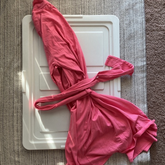 Pink Robe - Picture 6 of 6